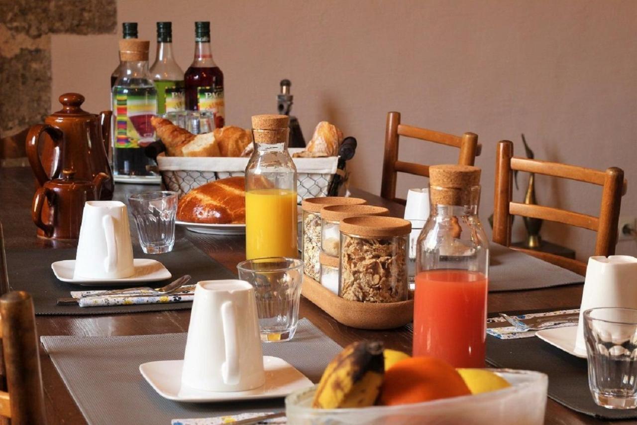 Domaine De Bauzit Bed & Breakfast Vals-pres-le-Puy ภายนอก รูปภาพ