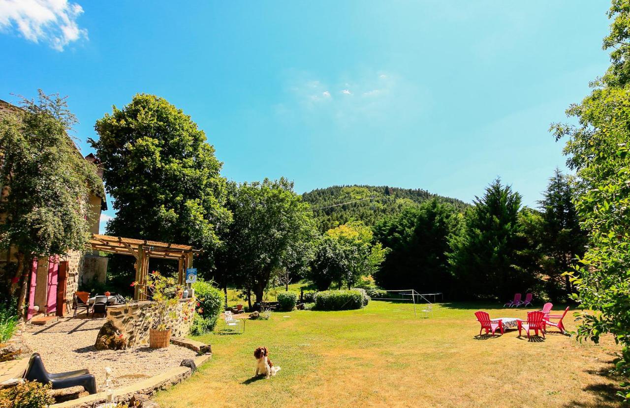 Domaine De Bauzit Bed & Breakfast Vals-pres-le-Puy ภายนอก รูปภาพ