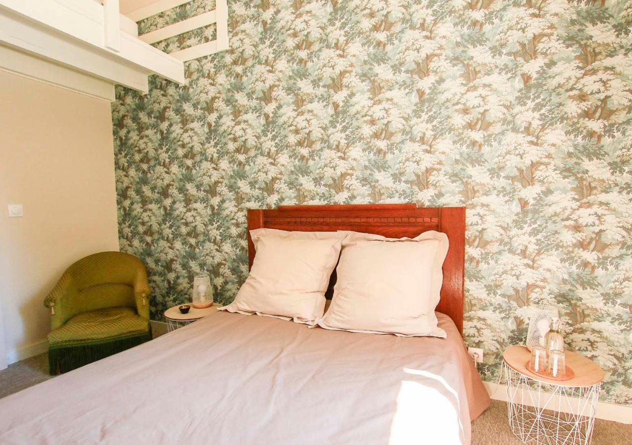 Domaine De Bauzit Bed & Breakfast Vals-pres-le-Puy ภายนอก รูปภาพ